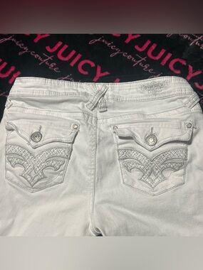 White Lowrise Shorts With Back Design